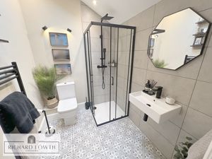 Shower Room/WC- click for photo gallery